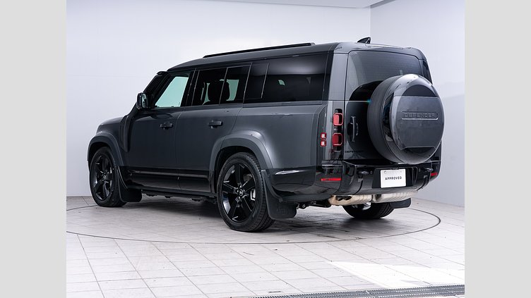 2024 認定中古車 Land Rover Defender 130 カルパチアングレイ D350 ディーゼルマイルドハイブリッド X-Dynamic SE　D350　8人乗り