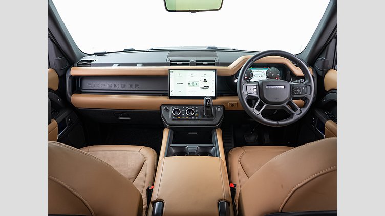2024 認定中古車 Land Rover Defender 130 カルパチアングレイ D350 ディーゼルマイルドハイブリッド X-Dynamic SE　D350　8人乗り