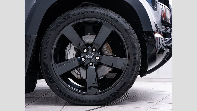 2024 認定中古車 Land Rover Defender 130 カルパチアングレイ D350 ディーゼルマイルドハイブリッド X-Dynamic SE　D350　8人乗り