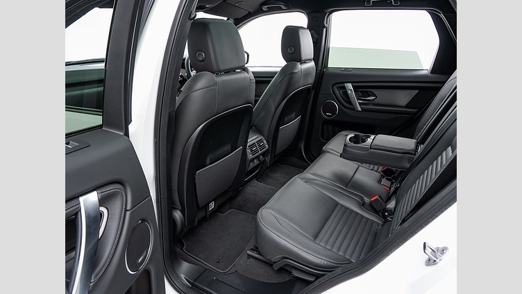2024 認定中古車 Land Rover Discovery Sport フジホワイト プラグインハイブリッド（ガソリン） Dynamic HSE P300e
