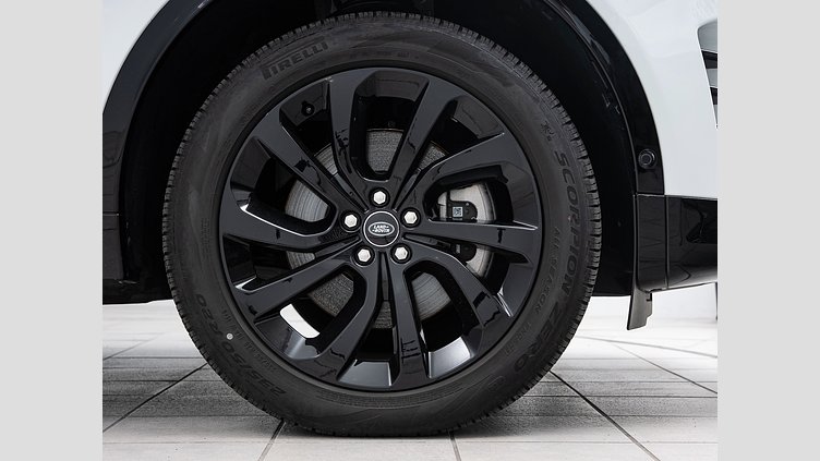2024 認定中古車 Land Rover Discovery Sport フジホワイト プラグインハイブリッド（ガソリン） Dynamic HSE P300e