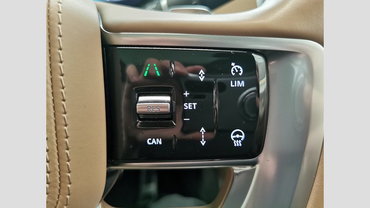 2022 認定中古車 Land Rover Range Rover バトゥミゴールド D300 AWD MHEV（AT） スタンダードホイールベース AUTOBIOGRAPHY