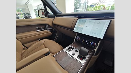 Range Rover 48