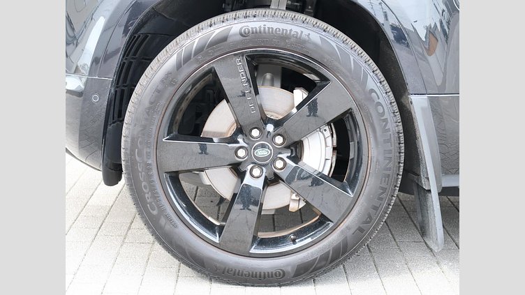 2024 認定中古車 Land Rover Defender 110 サントリーニブラック D350 ディーゼルマイルドハイブリッド X-Dynamic SE