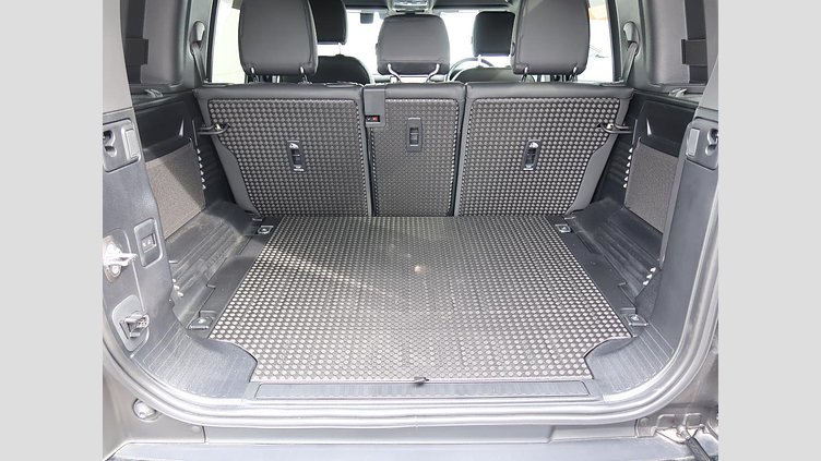 2024 認定中古車 Land Rover Defender 110 サントリーニブラック D350 ディーゼルマイルドハイブリッド X-Dynamic SE