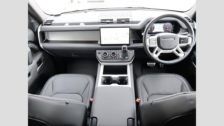 2024 認定中古車 Land Rover Defender 110 サントリーニブラック D350 ディーゼルマイルドハイブリッド X-Dynamic SE