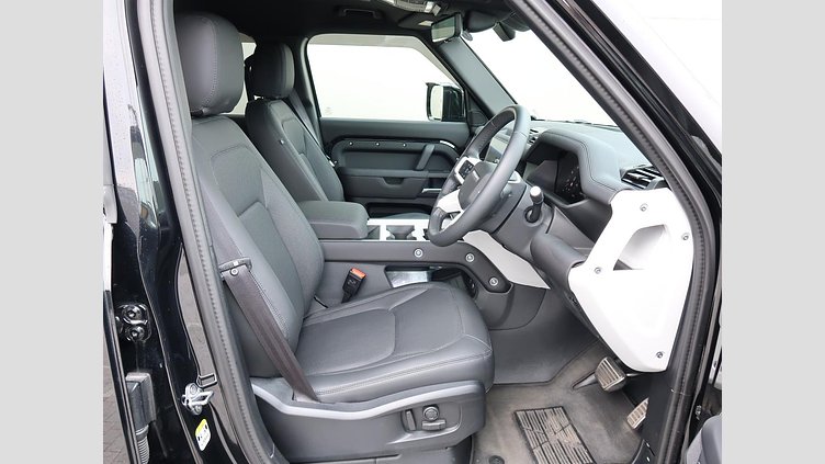 2024 認定中古車 Land Rover Defender 110 サントリーニブラック D350 ディーゼルマイルドハイブリッド X-Dynamic SE