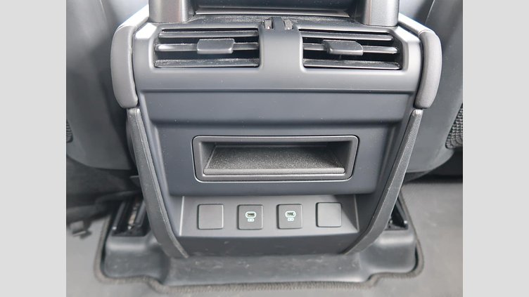 2024 認定中古車 Land Rover Defender 110 サントリーニブラック D350 ディーゼルマイルドハイブリッド X-Dynamic SE