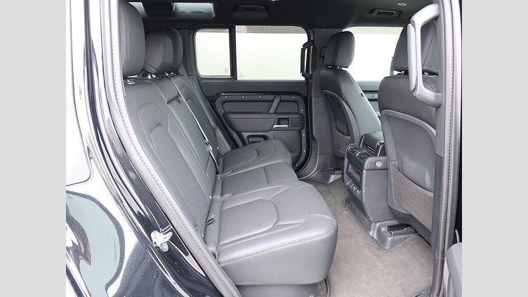 2024 認定中古車 Land Rover Defender 110 サントリーニブラック D350 ディーゼルマイルドハイブリッド X-Dynamic SE