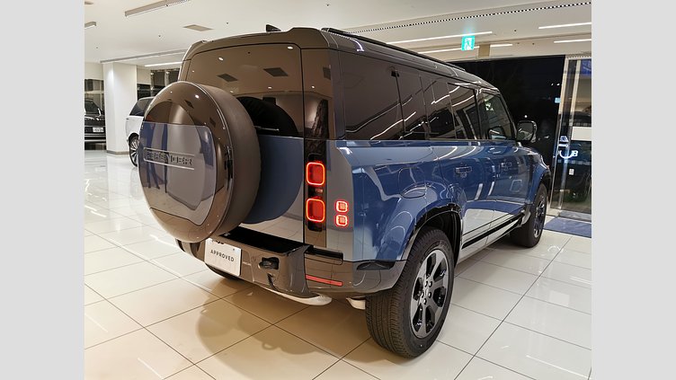 2025 認定中古車 Land Rover Defender 110 タスマンブルー D350 ディーゼルマイルドハイブリッド X-Dynamic SE
