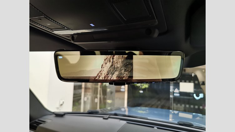 2025 認定中古車 Land Rover Defender 110 タスマンブルー D350 ディーゼルマイルドハイブリッド X-Dynamic SE