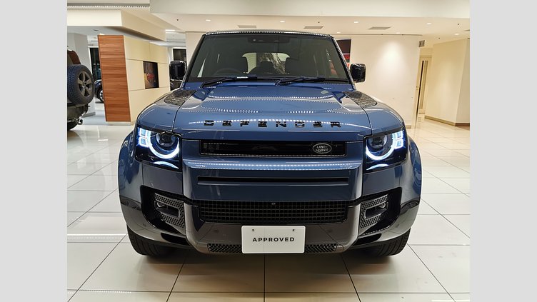 2025 認定中古車 Land Rover Defender 110 タスマンブルー D350 ディーゼルマイルドハイブリッド X-Dynamic SE