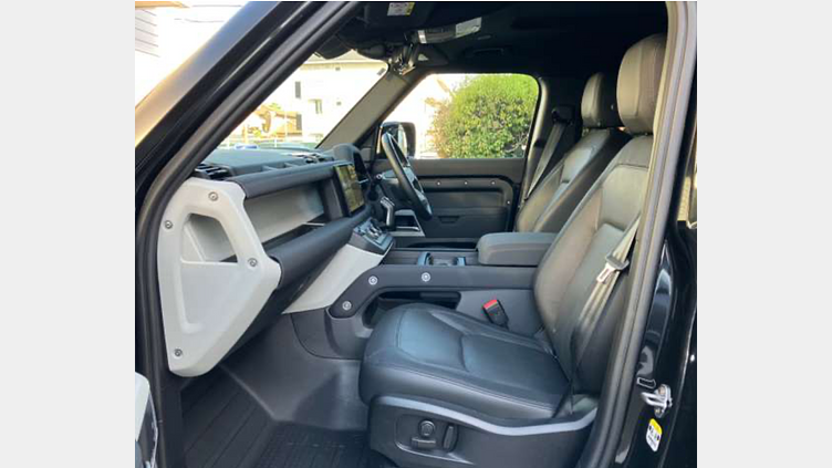 2023 認定中古車 Land Rover Defender 110 Santorini Black D300 AWD（AT） X-DYNAMIC SE
