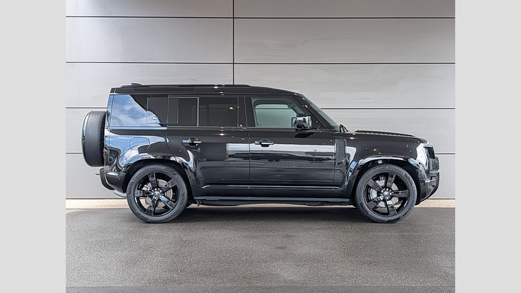 2023 認定中古車 Land Rover Defender 110 サントリーニブラック D300 AWD（AT） X-DYNAMIC HSE