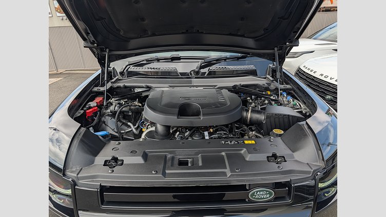 2023 認定中古車 Land Rover Defender 110 サントリーニブラック D300 AWD（AT） X-DYNAMIC HSE