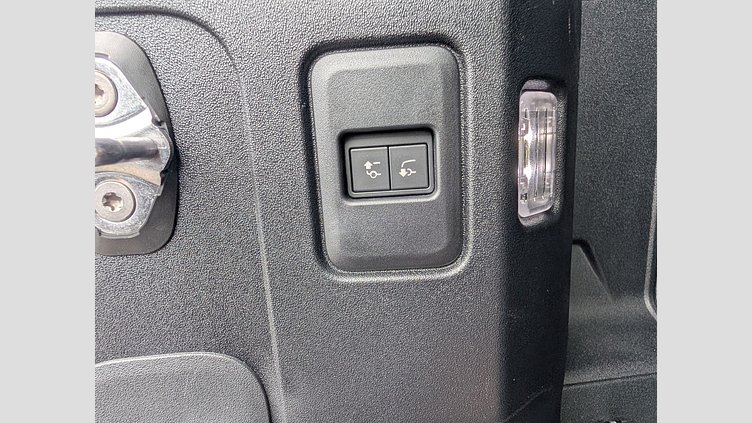 2023 認定中古車 Land Rover Defender 110 サントリーニブラック D300 AWD（AT） X-DYNAMIC HSE