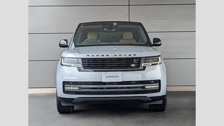 2024 認定中古車 Land Rover Range Rover ハクバシルバー D350 AWD MHEV（AT） スタンダードホイールベース SE