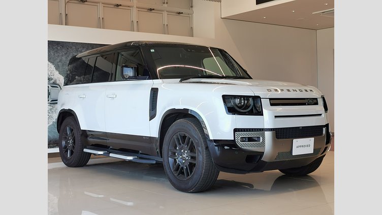 2021 認定中古車 Land Rover Defender 110 ユーロンホワイト D300 AWD（AT） X-DYNAMIC SE