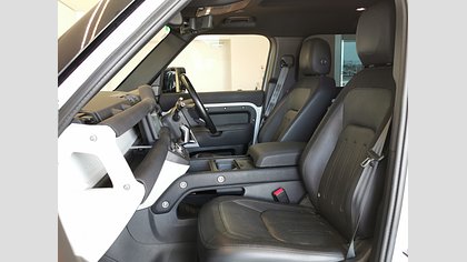 Defender 110 4