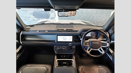 Defender 110 2