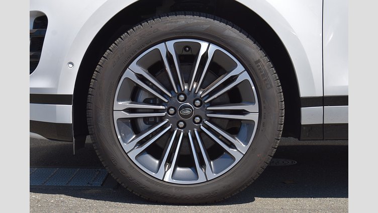 2024 認定中古車 Land Rover Range Rover Evoque オストゥーニパールホワイト プラグインハイブリッド（ガソリン） Standard Wheelbase DYNAMIC HSE