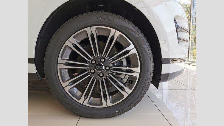 2024 認定中古車 Land Rover Range Rover Evoque フジホワイト プラグインハイブリッド（ガソリン） Standard Wheelbase DYNAMIC HSE