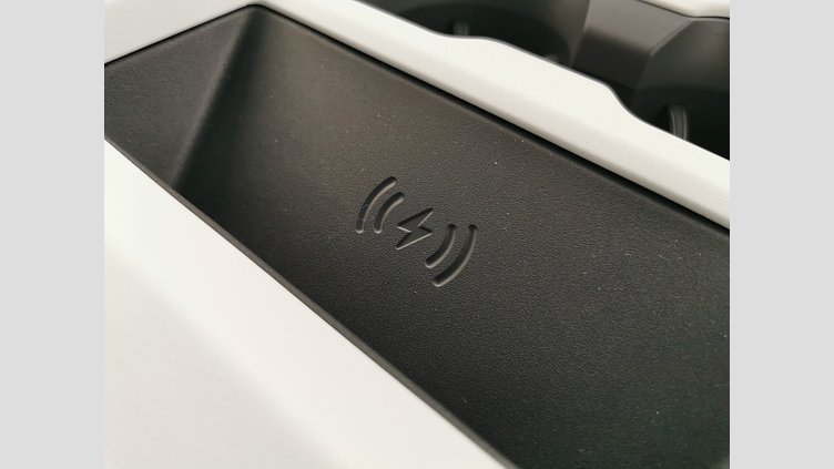 2025 認定中古車 Land Rover Defender 110 サントリーニブラック D350 ディーゼルマイルドハイブリッド S