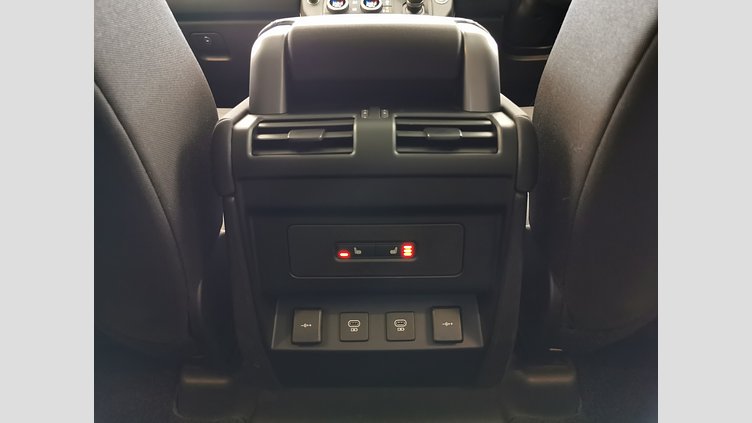 2021 認定中古車 Land Rover Defender 110 フジホワイト P300 AWD（AT） スタンダード