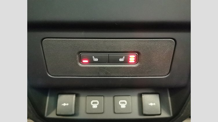 2021 認定中古車 Land Rover Defender 110 フジホワイト P300 AWD（AT） スタンダード