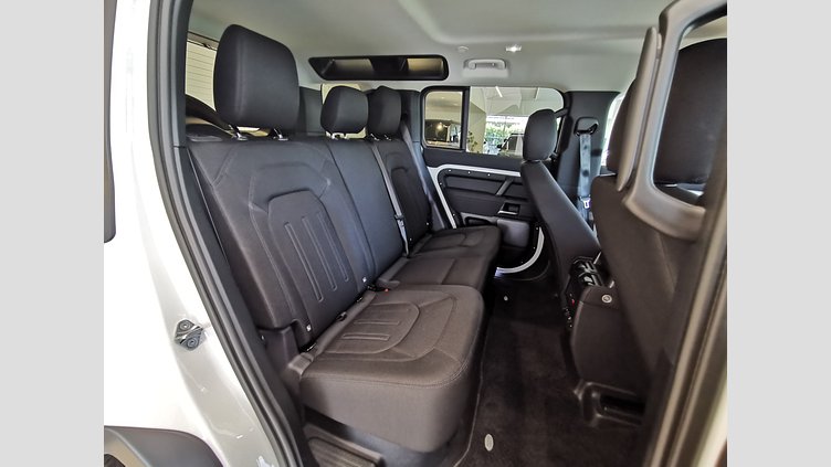 2021 認定中古車 Land Rover Defender 110 フジホワイト P300 AWD（AT） スタンダード