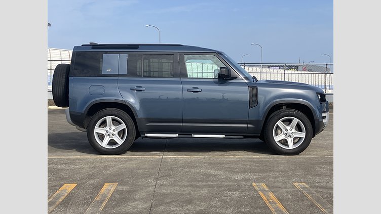 2021 認定中古車 Land Rover Defender 110 タスマンブルー D300 AWD（AT） S