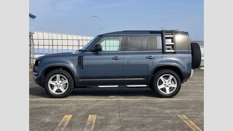 2021 認定中古車 Land Rover Defender 110 タスマンブルー D300 AWD（AT） S