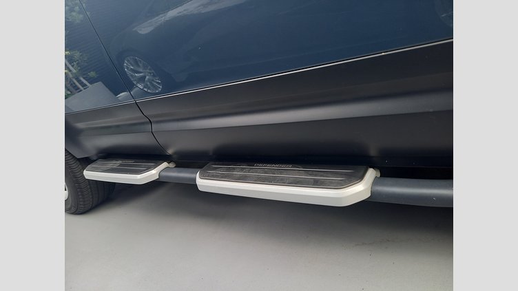 2021 認定中古車 Land Rover Defender 110 タスマンブルー D300 AWD（AT） S