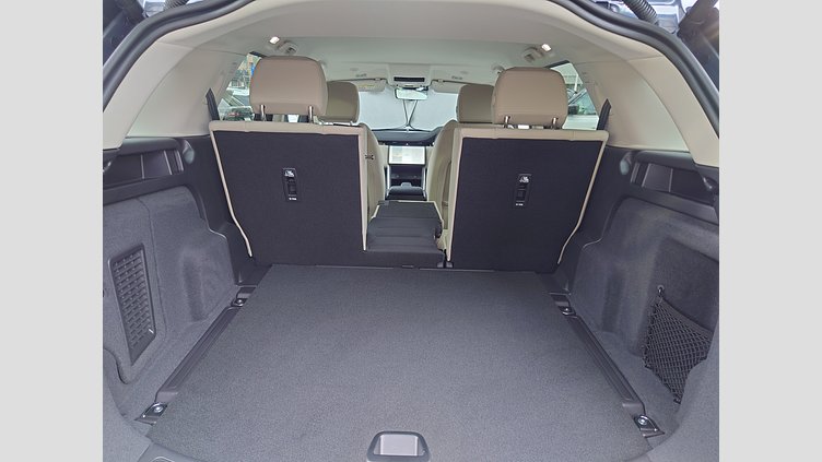 2025 認定中古車 Land Rover Discovery Sport ヴァレジネブルー プラグインハイブリッド（ガソリン） 標準ホイール S