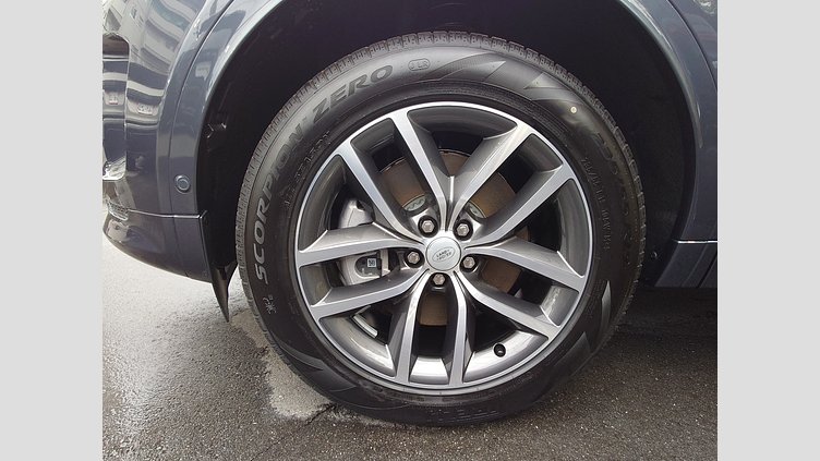 2025 認定中古車 Land Rover Discovery Sport ヴァレジネブルー プラグインハイブリッド（ガソリン） 標準ホイール S