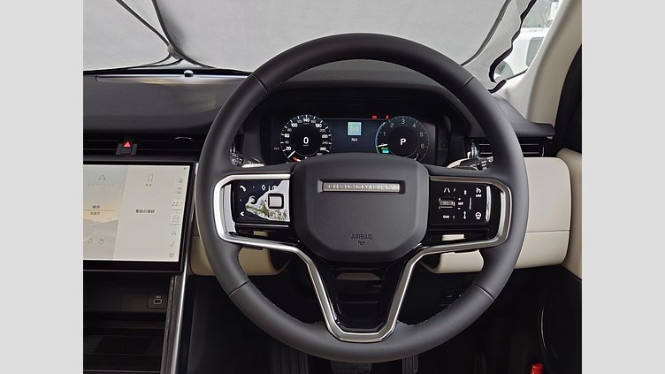 2025 認定中古車 Land Rover Discovery Sport ヴァレジネブルー プラグインハイブリッド（ガソリン） 標準ホイール S