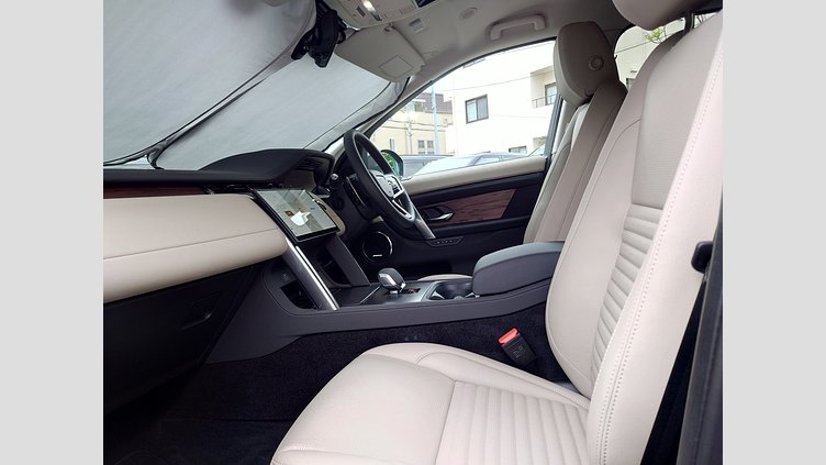 2025 認定中古車 Land Rover Discovery Sport ヴァレジネブルー プラグインハイブリッド（ガソリン） 標準ホイール S