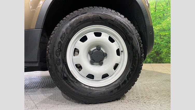 2022 認定中古車 Land Rover Defender 110 Gondwana Stone 2.0 litre i4P Petrol ベースグレード