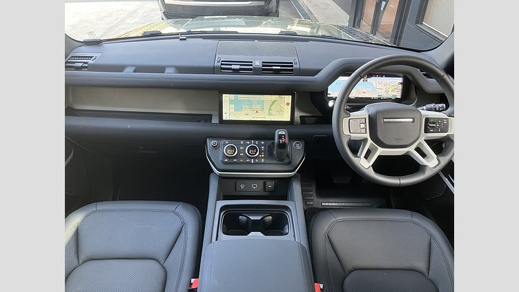 2023 認定中古車 Land Rover Defender 110 パンゲアグリーン P300 AWD（AT） SE