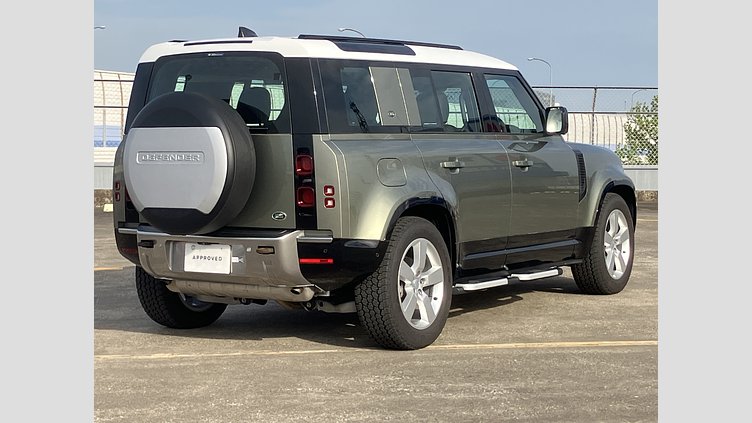 2023 認定中古車 Land Rover Defender 110 パンゲアグリーン P300 AWD（AT） SE