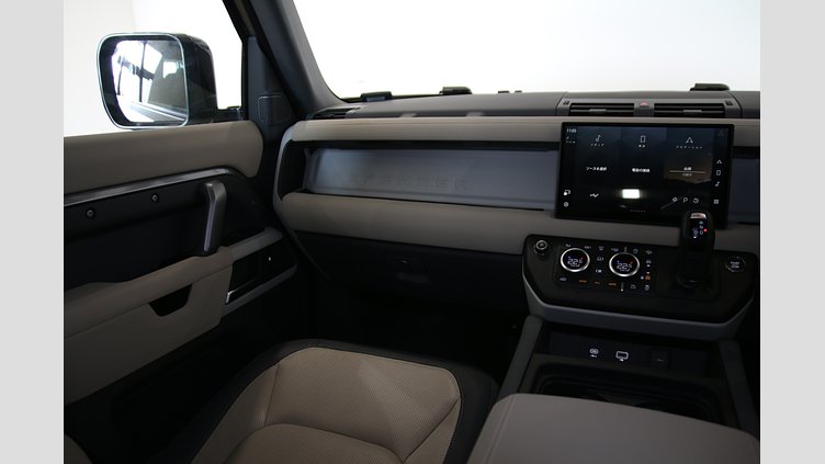 2023 認定中古車 Land Rover Defender 110 アイガーグレイ D300 AWD（AT） X-DYNAMIC SE