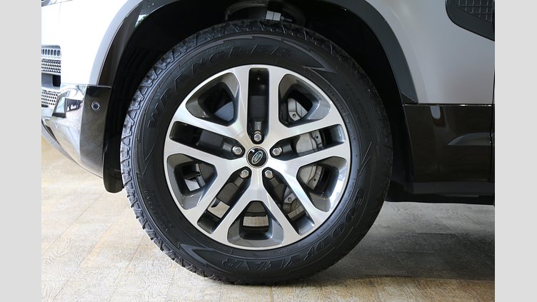 2023 認定中古車 Land Rover Defender 110 アイガーグレイ D300 AWD（AT） X-DYNAMIC SE