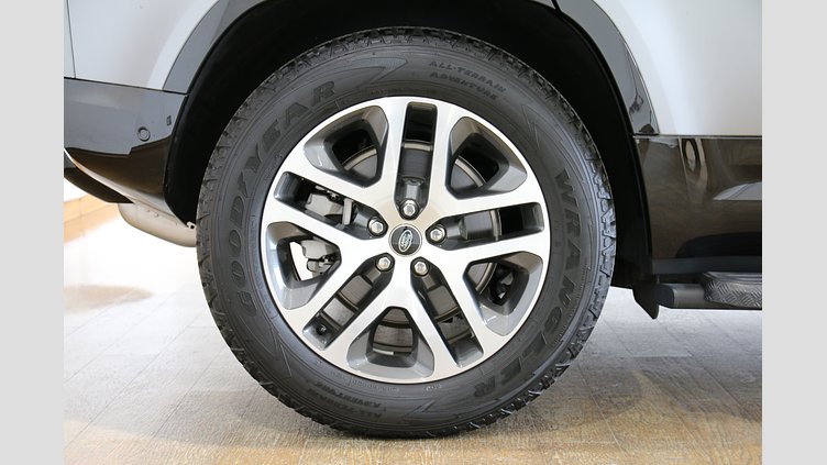 2023 認定中古車 Land Rover Defender 110 アイガーグレイ D300 AWD（AT） X-DYNAMIC SE