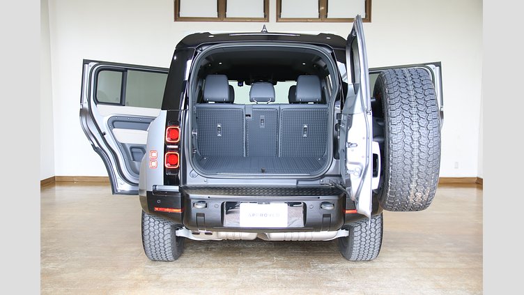 2023 認定中古車 Land Rover Defender 110 アイガーグレイ D300 AWD（AT） X-DYNAMIC SE
