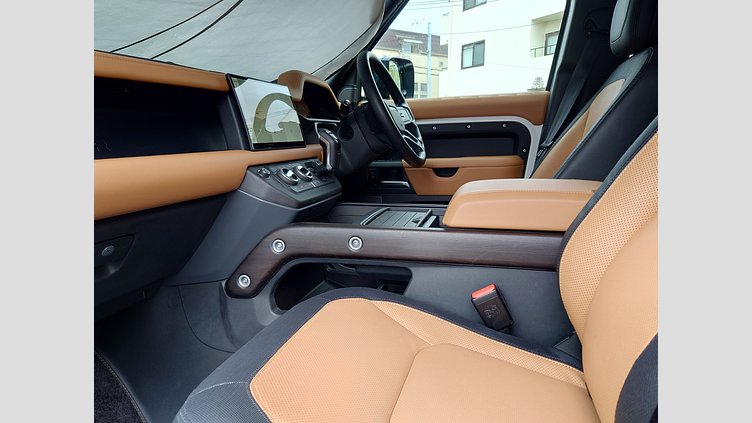 2024 認定中古車 Land Rover Defender 110 フジホワイト D300 AWD（AT） X-DYNAMIC HSE