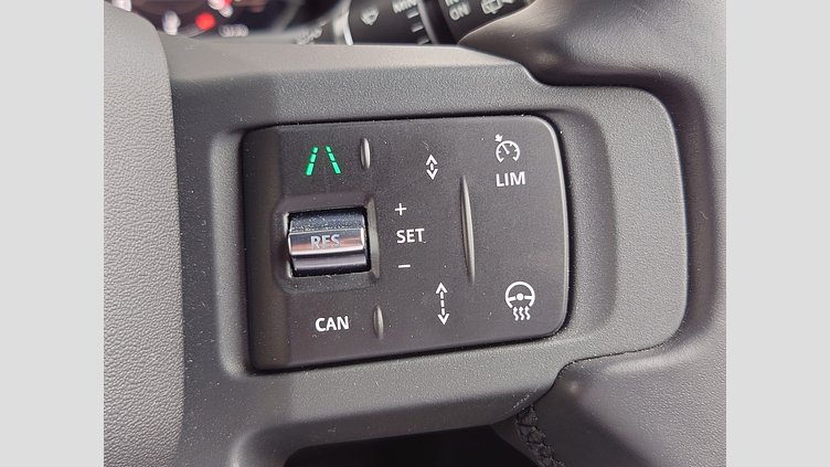 2024 認定中古車 Land Rover Defender 110 フジホワイト D300 AWD（AT） X-DYNAMIC HSE