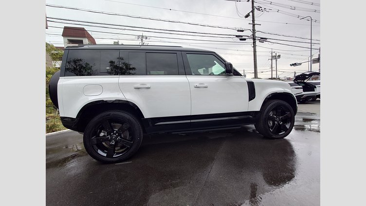 2024 認定中古車 Land Rover Defender 110 フジホワイト D300 AWD（AT） X-DYNAMIC HSE