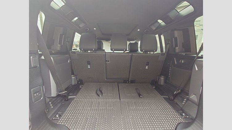 2024 認定中古車 Land Rover Defender 110 フジホワイト D300 AWD（AT） X-DYNAMIC HSE