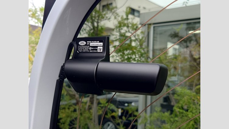 2024 認定中古車 Land Rover Defender 110 フジホワイト D300 AWD（AT） X-DYNAMIC HSE