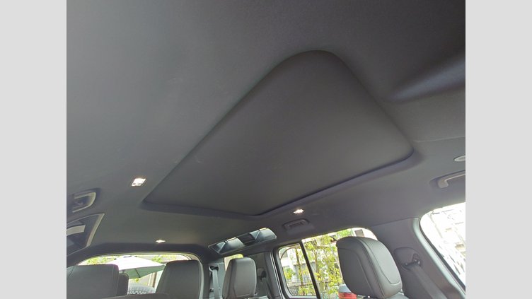 2024 認定中古車 Land Rover Defender 110 フジホワイト D300 AWD（AT） X-DYNAMIC HSE